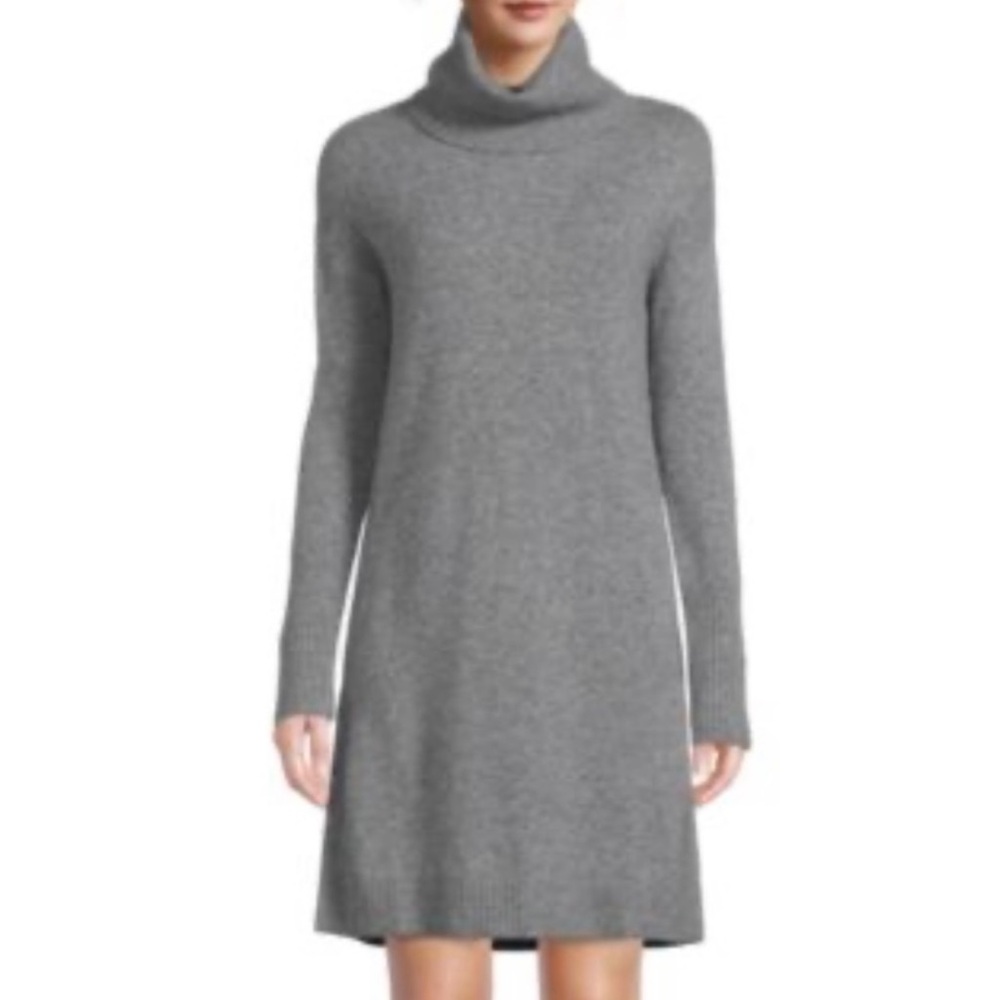 Qi Cashmere Turtleneck Sweater NWT